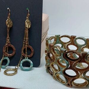 Fashion Brassy Gold and Turquoise Colored Dangle Earrings & Bracelet Set